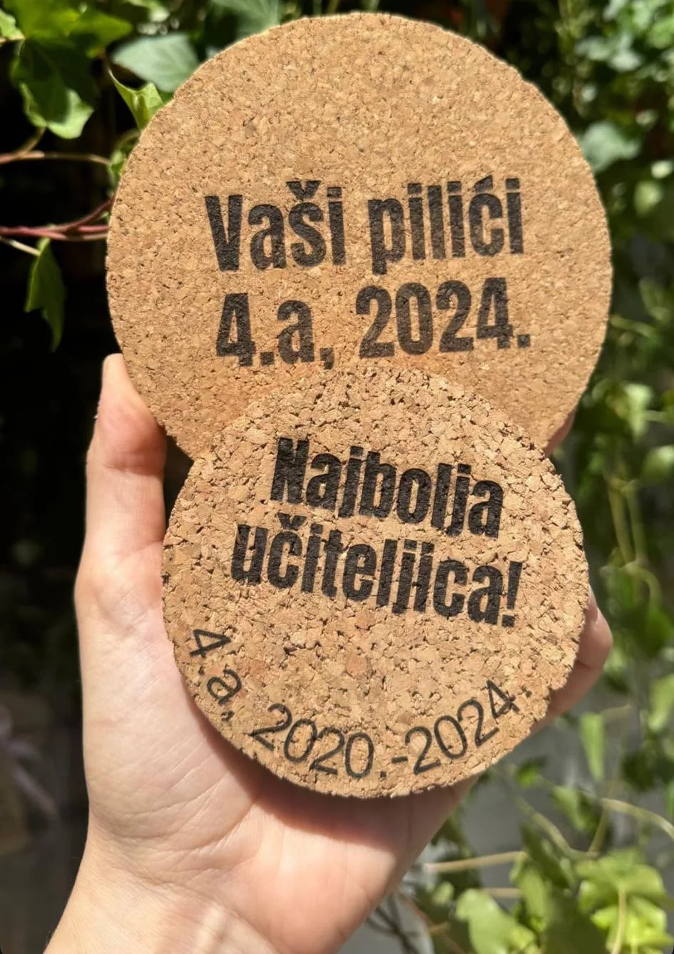 Gravura plutenog poklopca na terariju